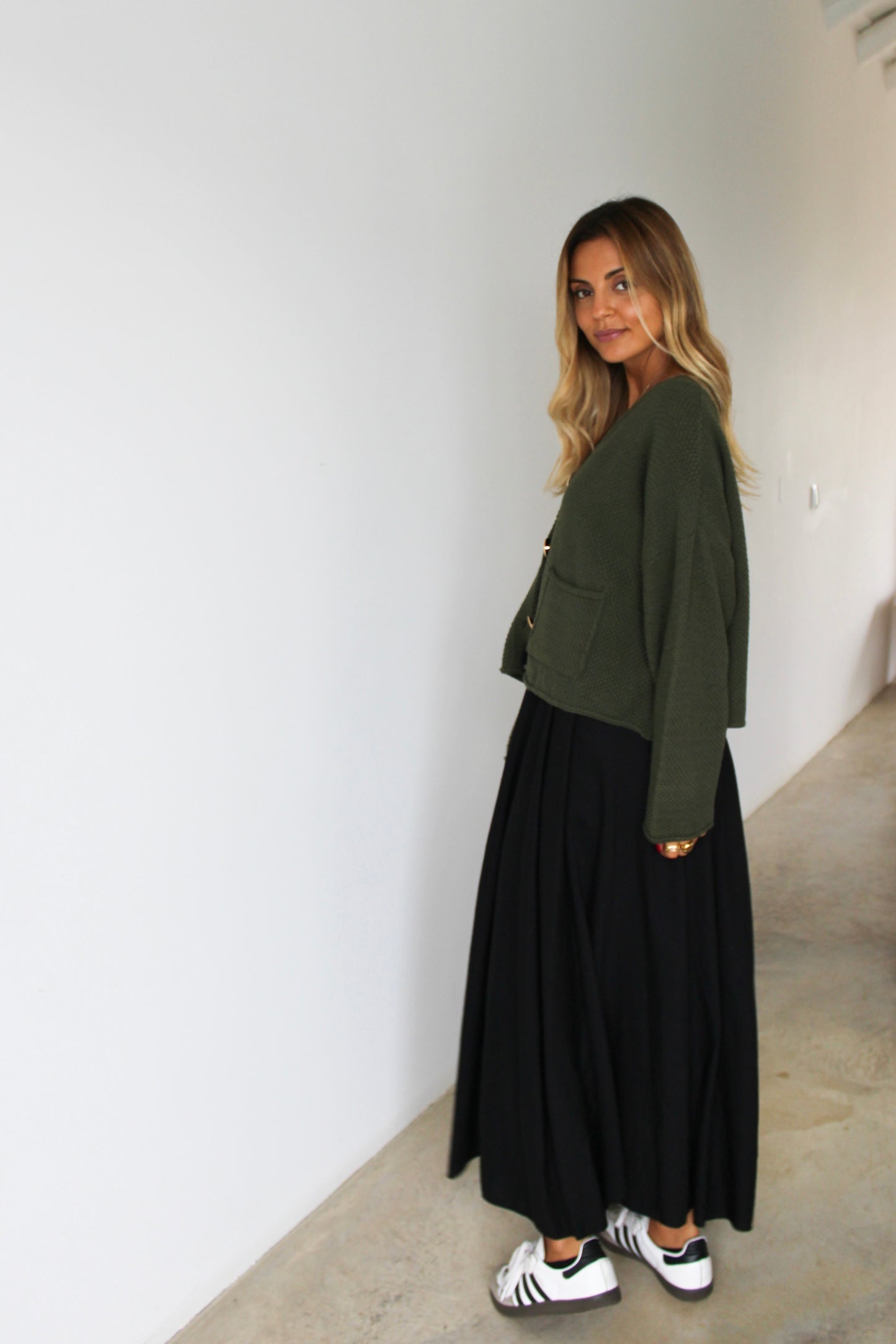Casaco de malha com bolsos - verde seco